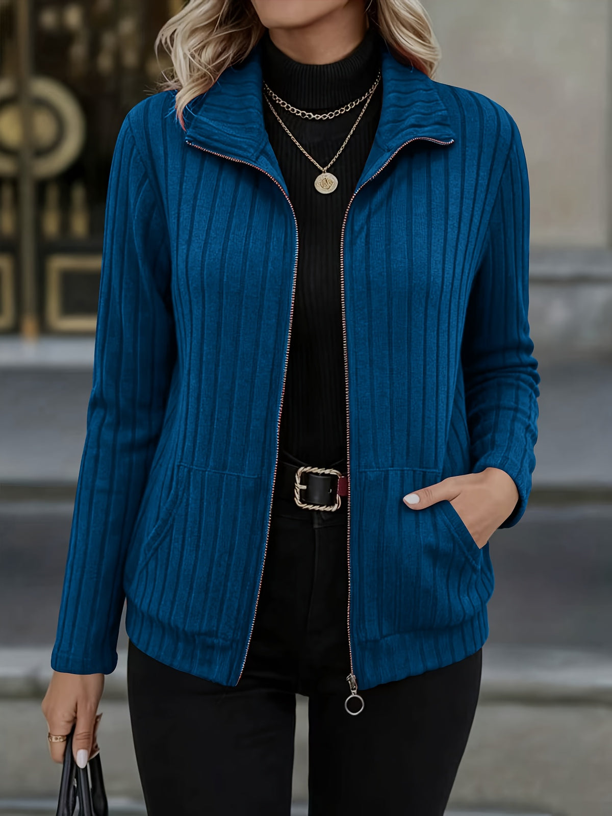 Dorothea | Damen Strickjacke gerippt mit Reißverschluss Stehkragen