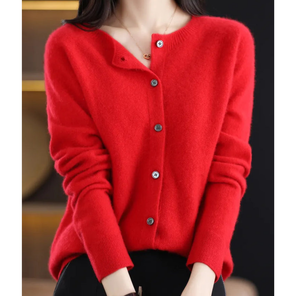 Marlene | Damen Strickjacke mit Rundhalsausschnitt