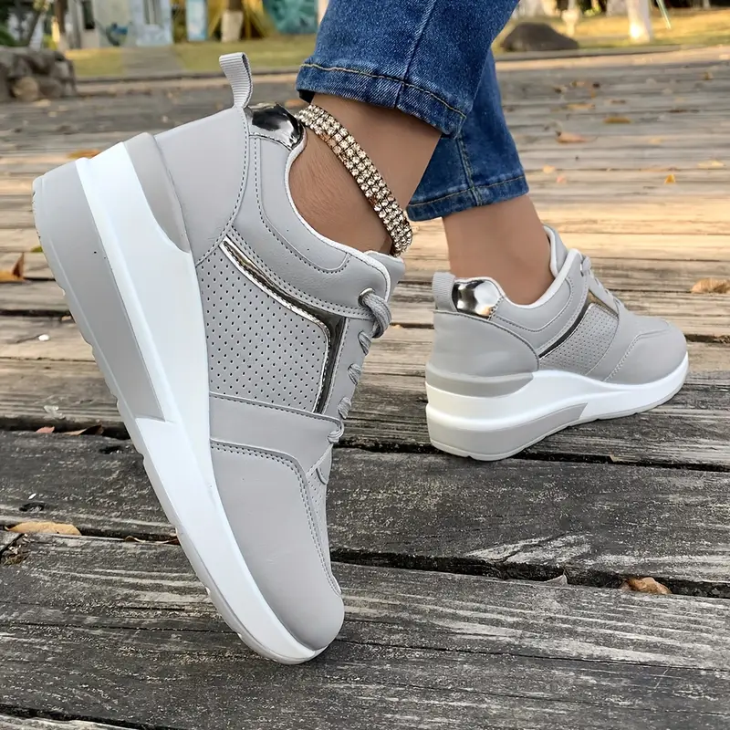 Mirella | Bequeme Sneakers mit Weiter Passform für Damen