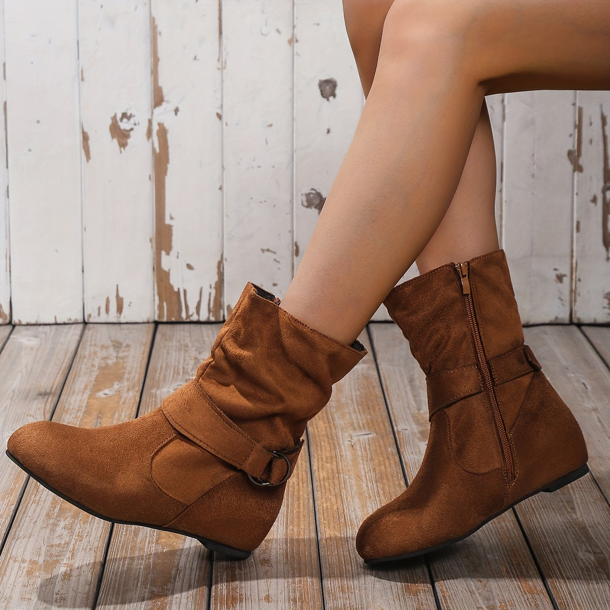 Marla | Damen Chelsea Boots mit Schnalle, Wildlederlook