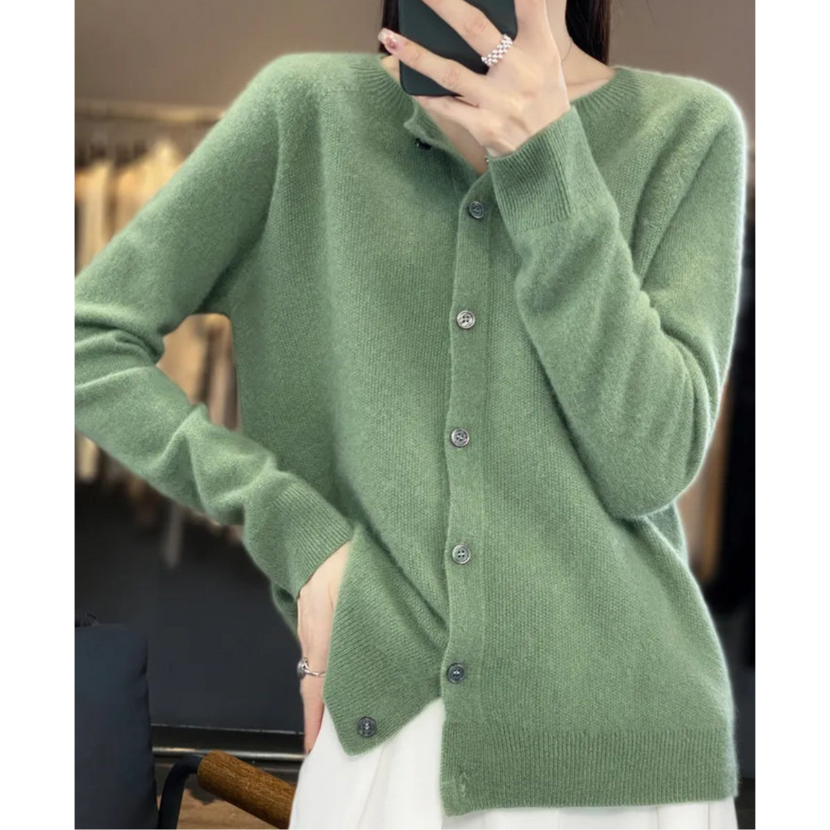 Marlene | Damen Strickjacke mit Rundhalsausschnitt