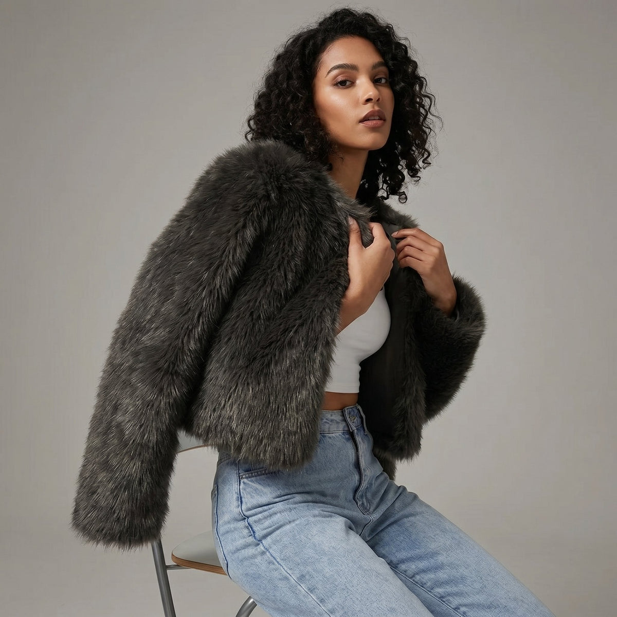 Renae | Kurze Kunstpelz Winterjacke Damen mit Reverskragen