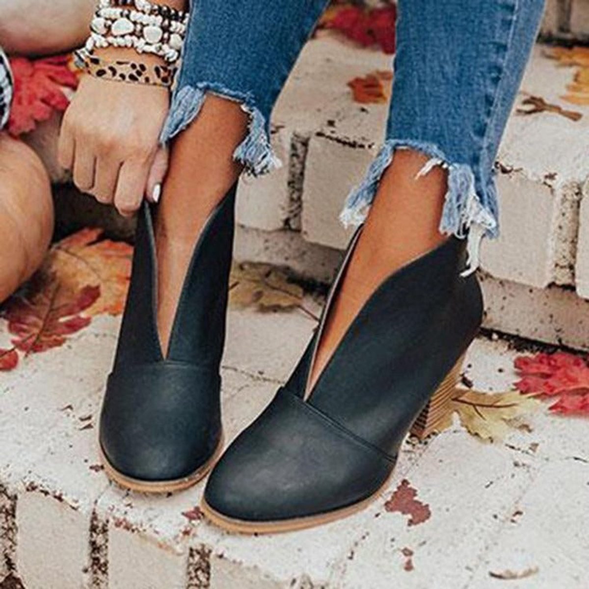 Noelle | Stiefelette Damen elegant mit Blockabsatz Spitzzehe