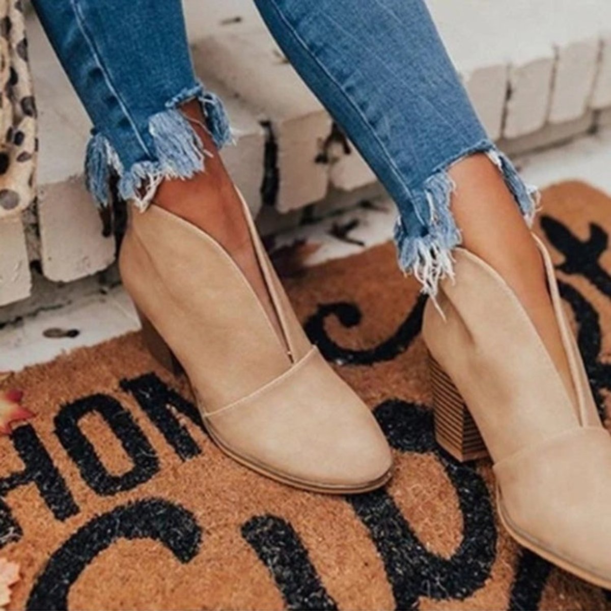 Noelle | Stiefelette Damen elegant mit Blockabsatz Spitzzehe
