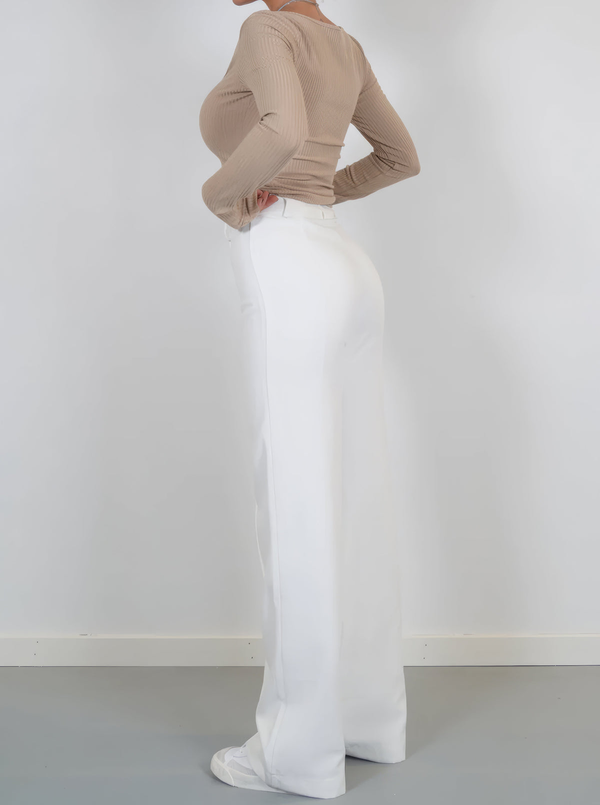 Olive | Hochtaillierte Damenhose mit geradem Bein