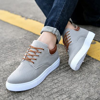 Lars Robuste Herren Sneakers mit weißer Sohle