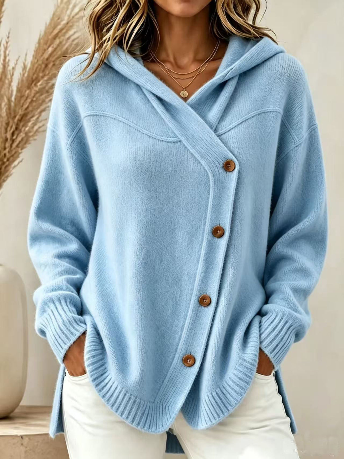 Dorlies | Strickjacke Damen mit Kapuze und asymmetrischer Knopfleiste