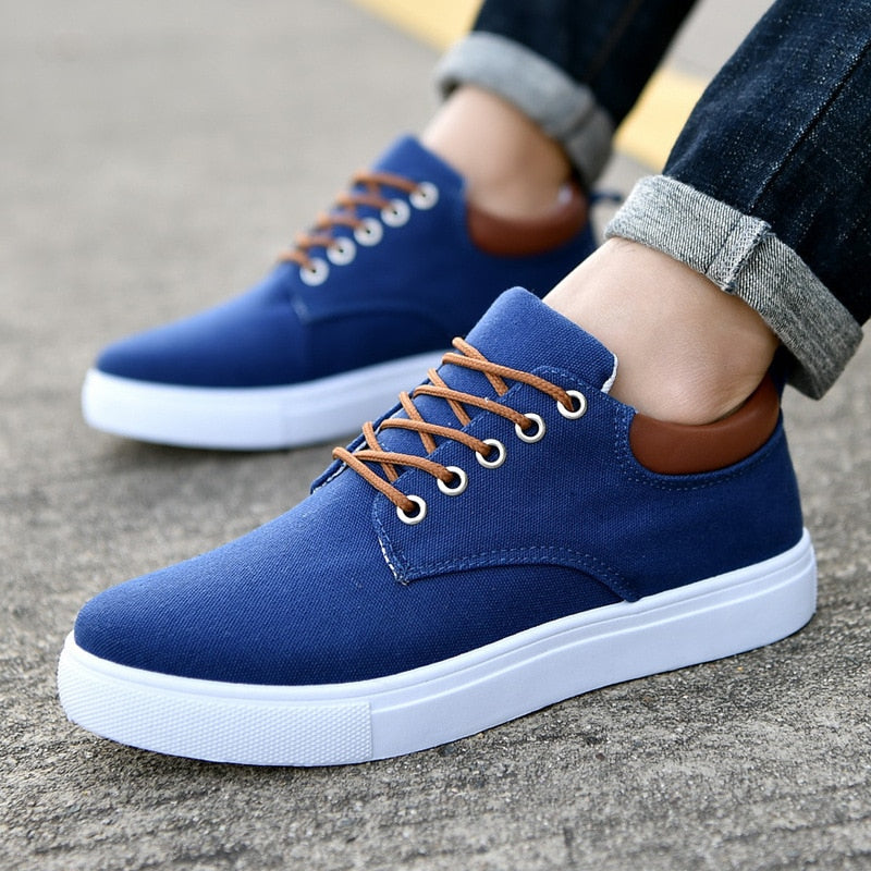 Lars Robuste Herren Sneakers mit weißer Sohle