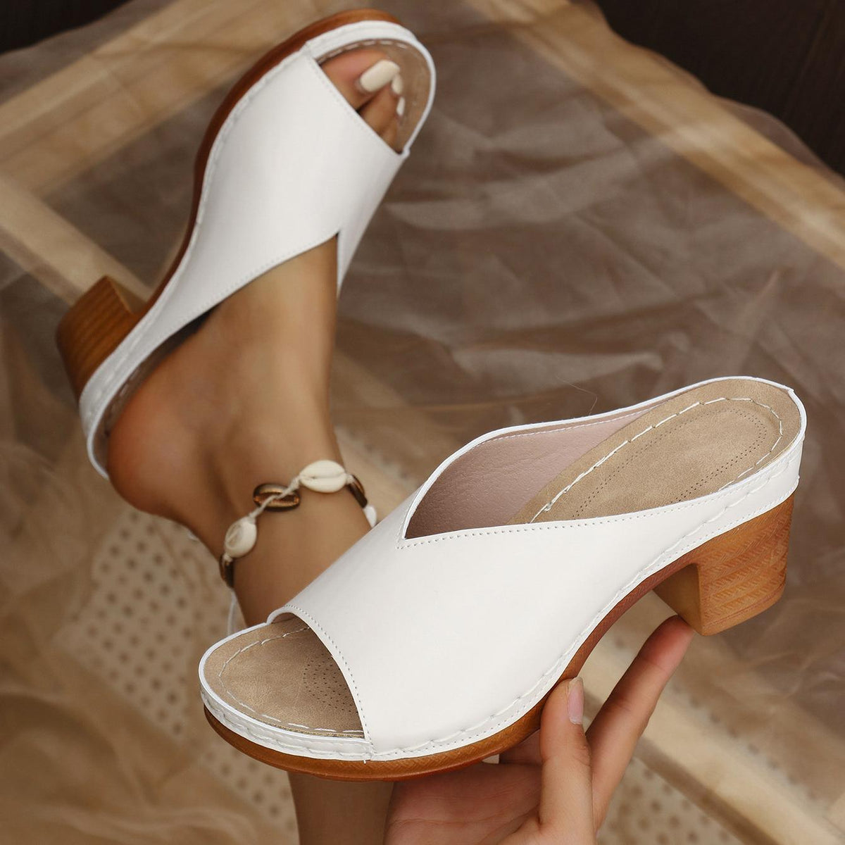 Romy | Elegante Sandalen mit Blockabsatz und Fersenriemen