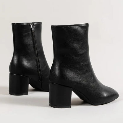 Agatha – Elegante Damen Stiefeletten mit Blockabsatz
