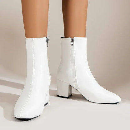 Agatha – Elegante Damen Stiefeletten mit Blockabsatz
