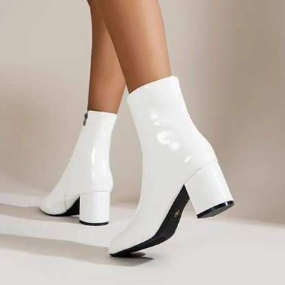 Agatha – Elegante Damen Stiefeletten mit Blockabsatz