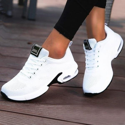 Nika | Damen Sneaker mit Dämpfender Sohle und Mesh-Obermaterial