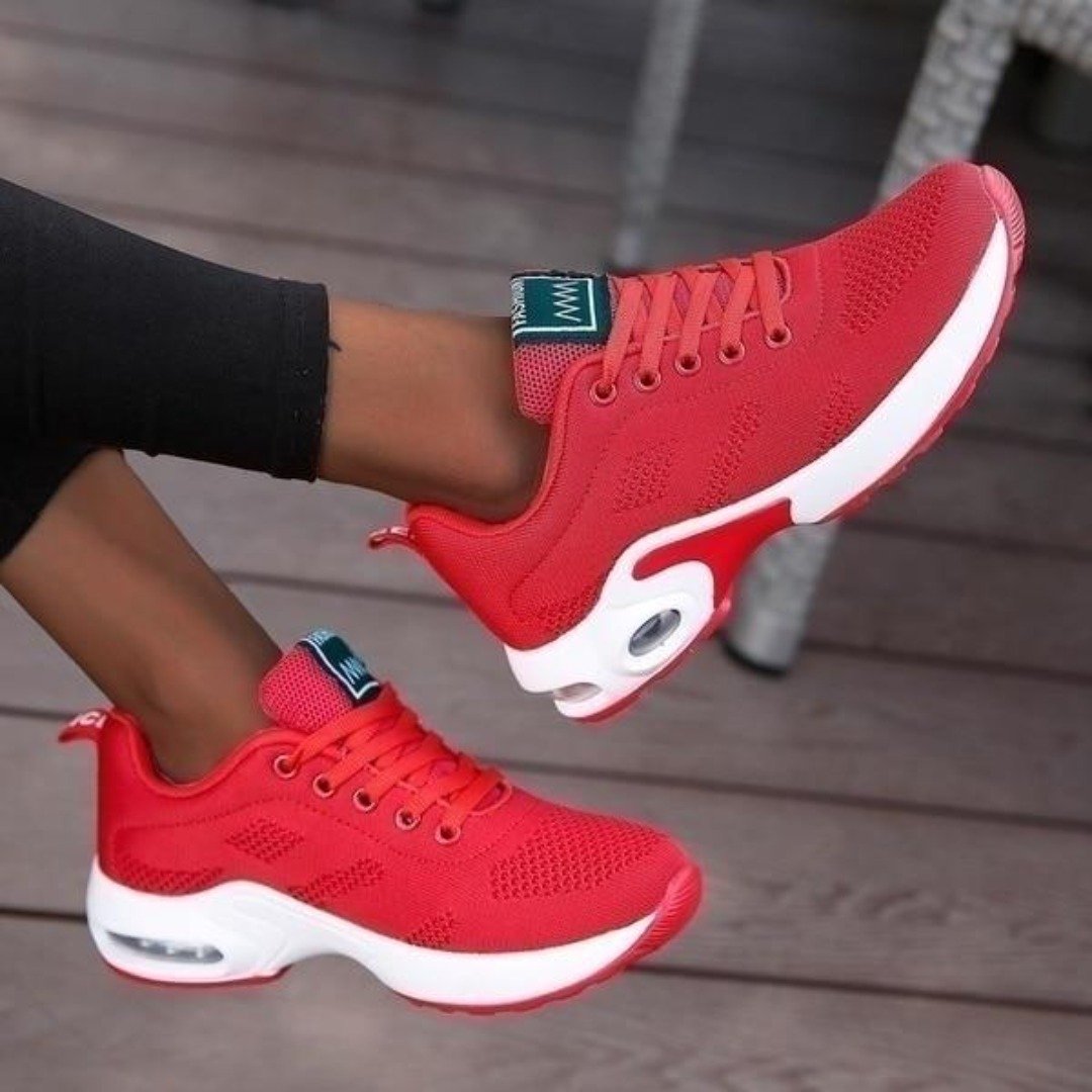 Nika | Damen Sneaker mit Dämpfender Sohle und Mesh-Obermaterial