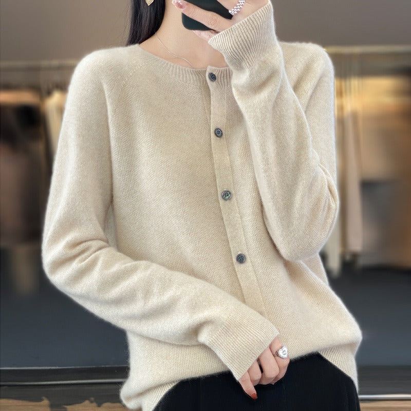Marlene | Damen Strickjacke mit Rundhalsausschnitt