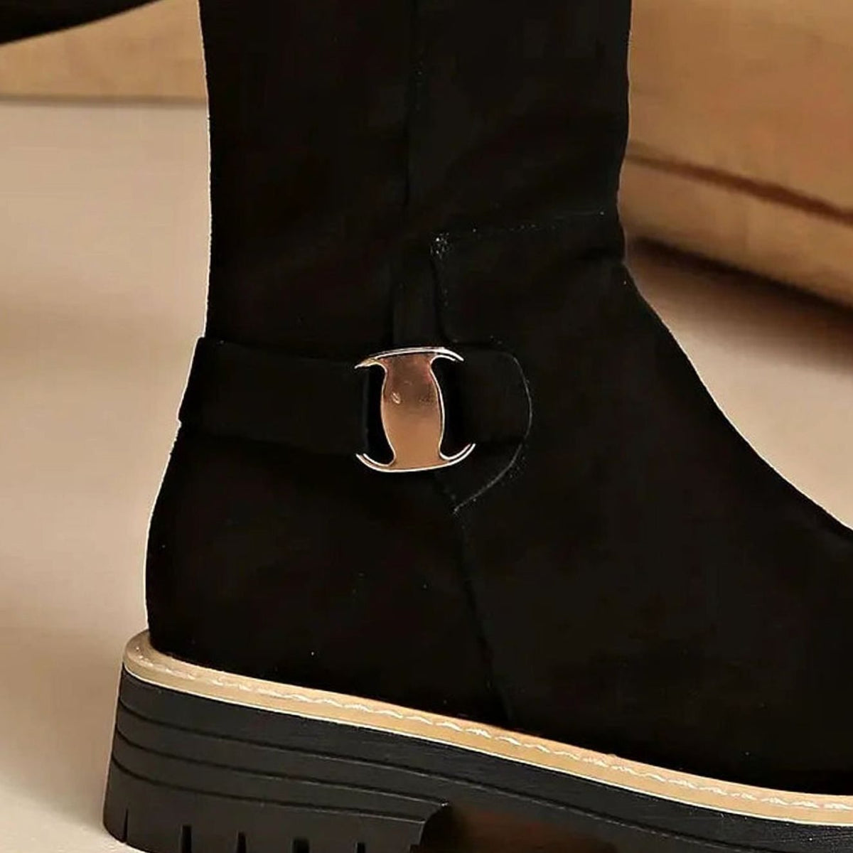 Jasmijn | Damen Kniehohe Stiefel mit Schnalle und Reißverschluss