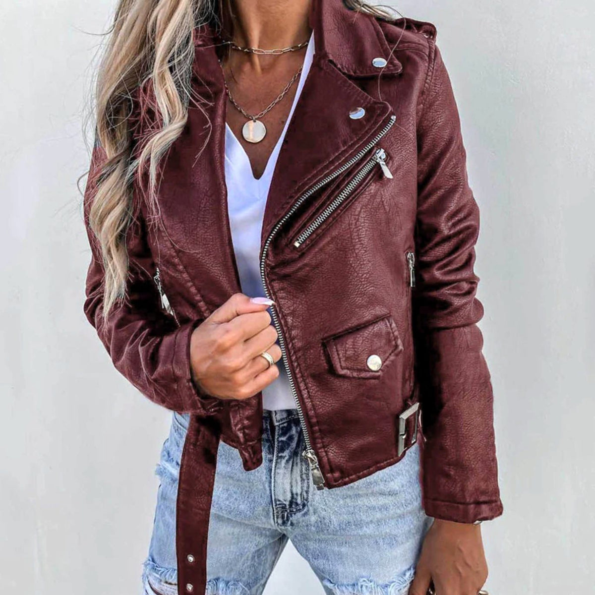 Irina | Taillierte Kunstleder-Bikerjacke für Damen