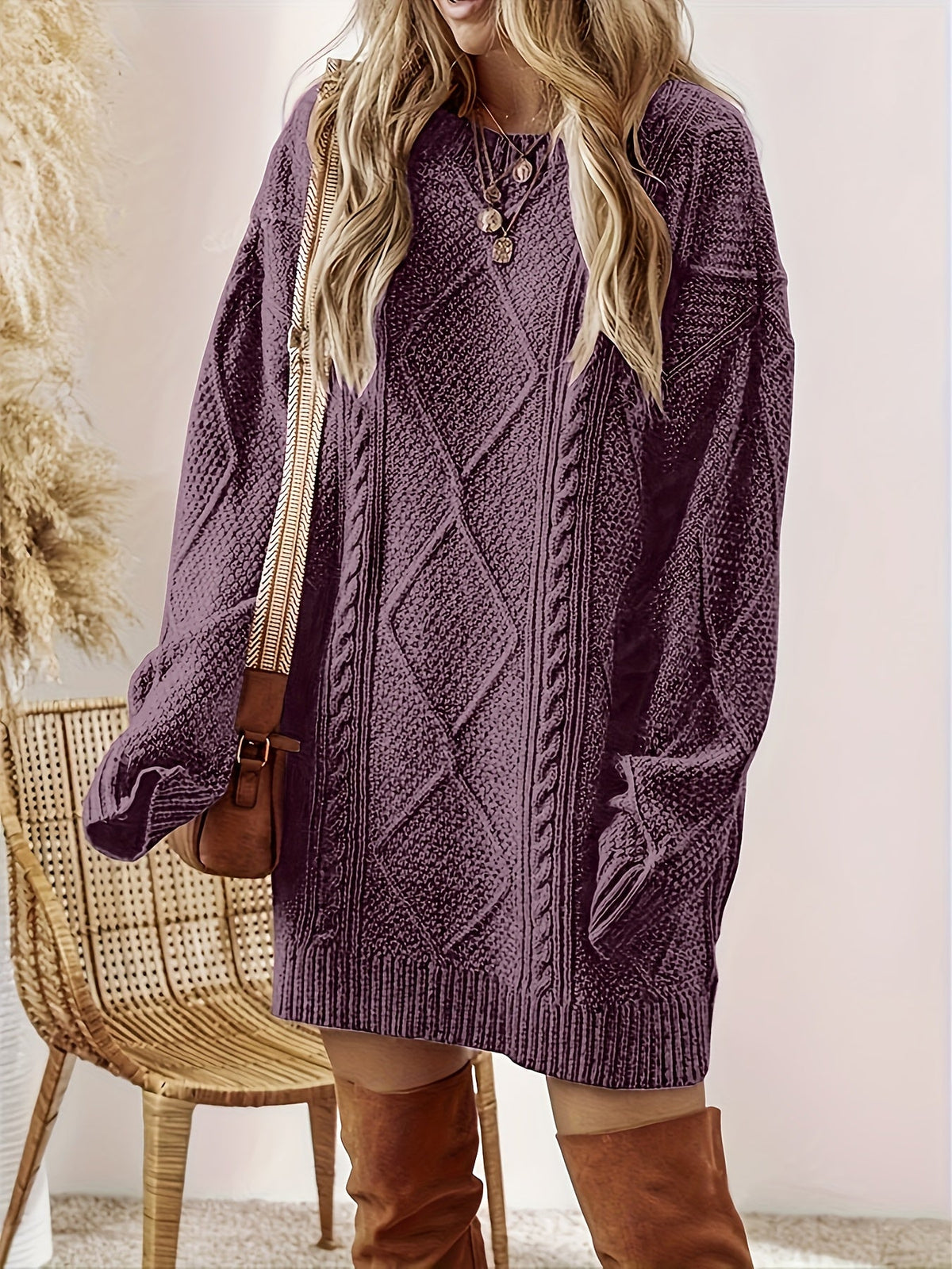 Lykke | Damen Zopfmuster Strickkleid mit Rundhalsausschnitt
