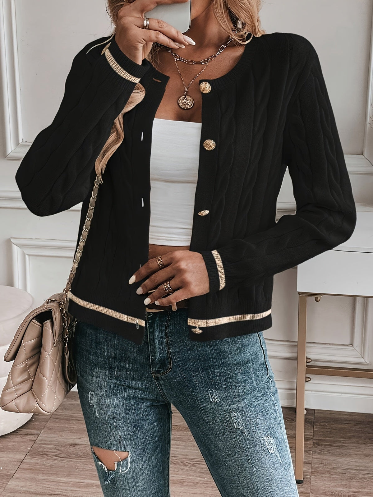 Maartje | Damen Zopfmuster Strickjacke mit Goldknöpfen, Offene Front