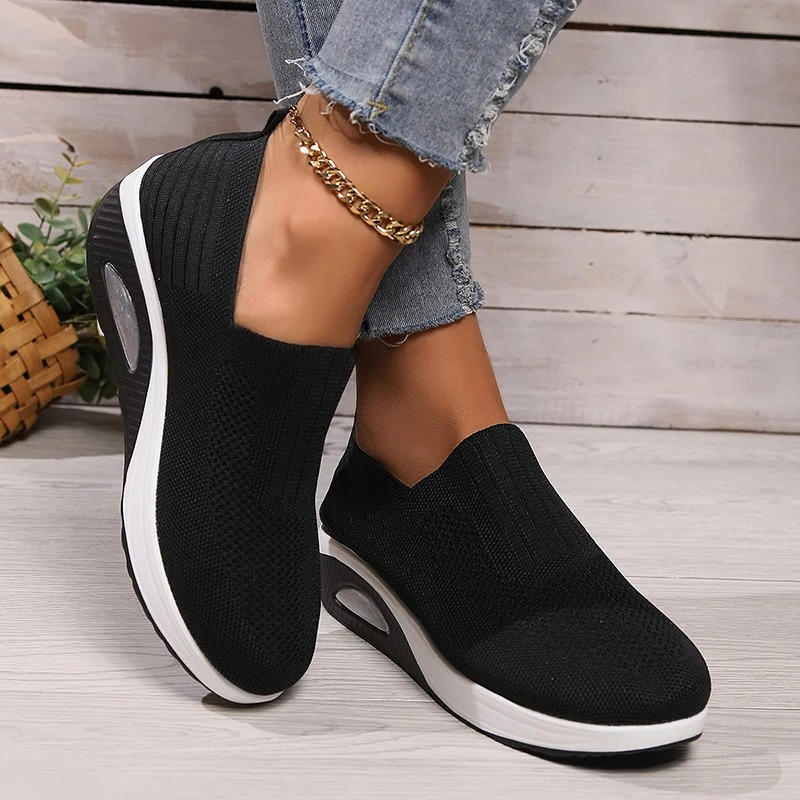 Liv | Slip-On Sneaker Damen mit Mesh-Design und rutschfester Sohle