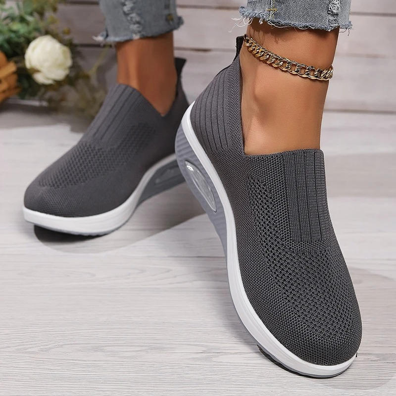 Liv | Slip-On Sneaker Damen mit Mesh-Design und rutschfester Sohle