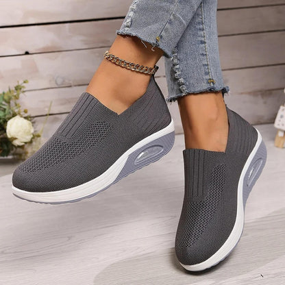 Liv | Slip-On Sneaker Damen mit Mesh-Design und rutschfester Sohle