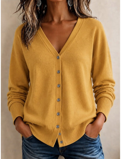 Franziska | Damen Strickjacke mit Knopfleiste und V-Ausschnitt