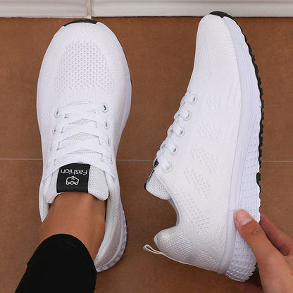 Mabel | Sportliche Damen-Sneaker mit Schnürung und Lochmuster