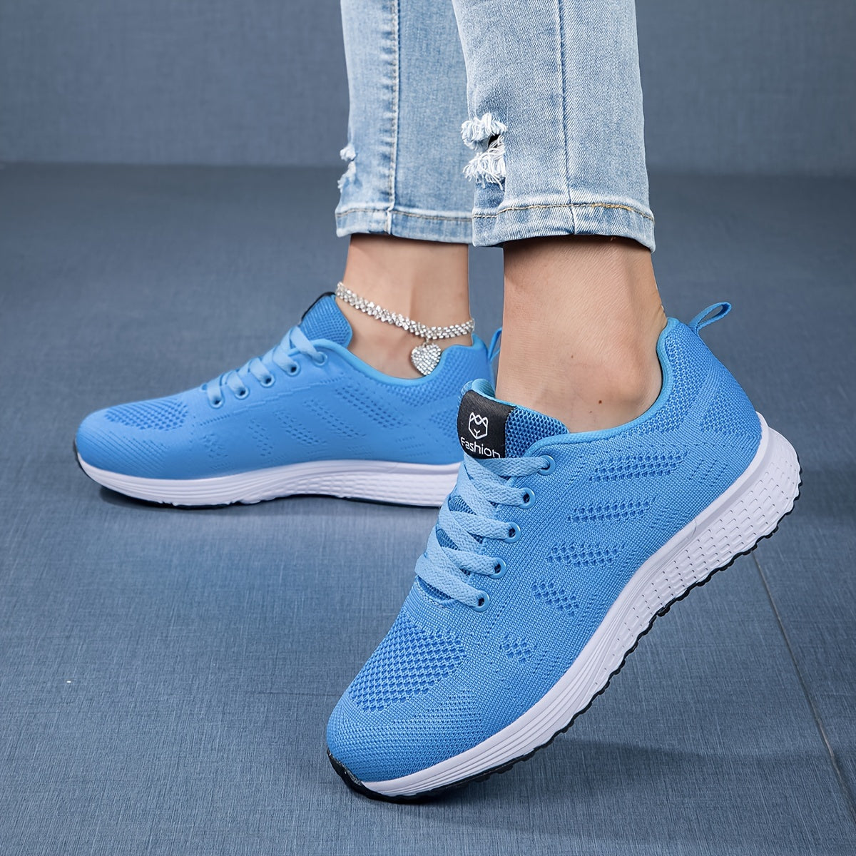 Mabel | Sportliche Damen-Sneaker mit Schnürung und Lochmuster