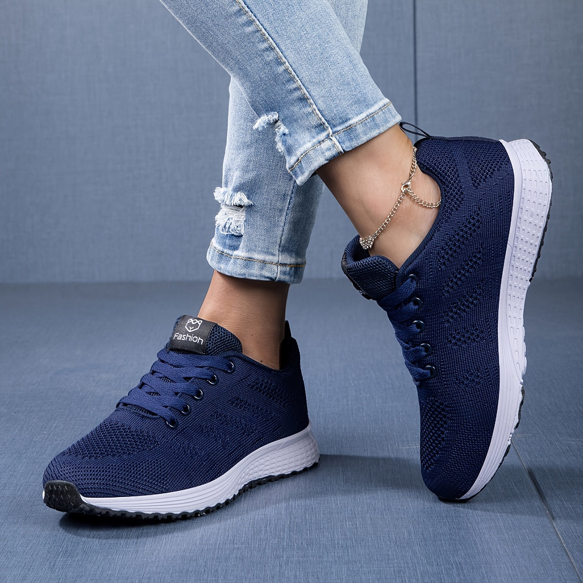 Mabel | Sportliche Damen-Sneaker mit Schnürung und Lochmuster