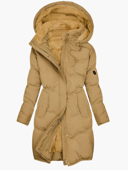 Malin | Langer Winter­mantel mit Fellkapuze für Damen
